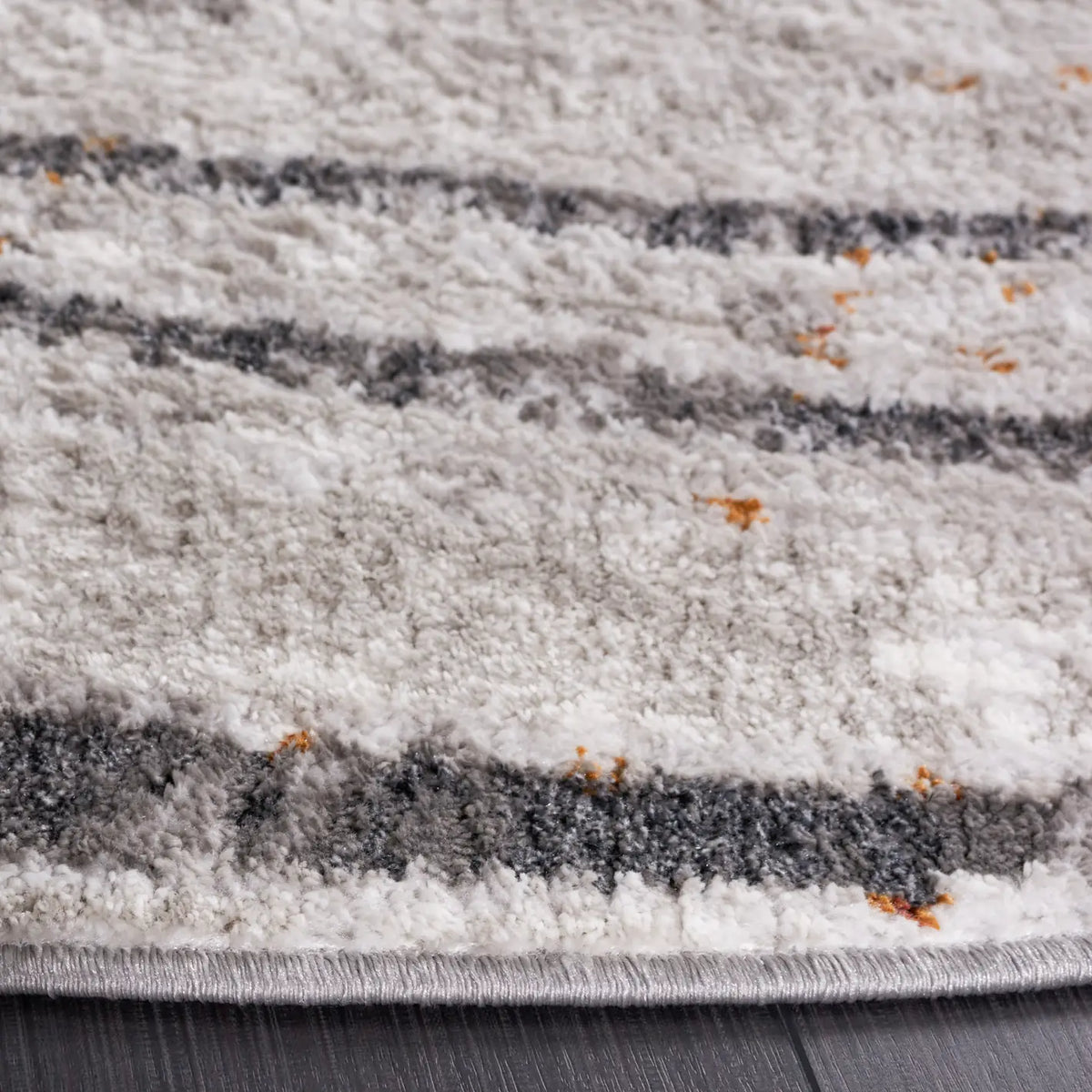 Safavieh Meadow 500 6'-7" x 6'-7" Rug in Light Grey / Black
