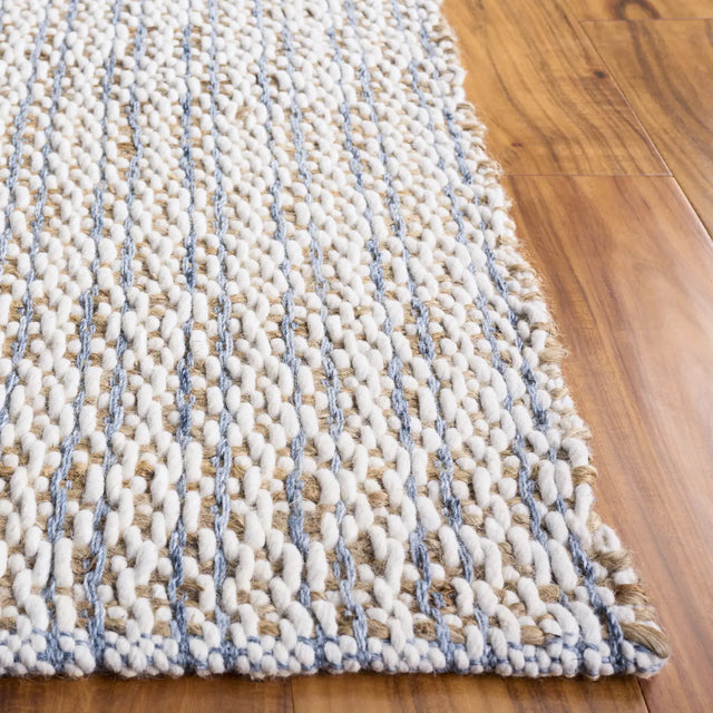 Safavieh Natural Fiber 4'-0" x 6'-0" Rug in Natural / Blue