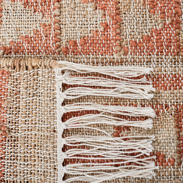 Safavieh Kilim 4'-0" x 6'-0" Rug in Natural / Rust