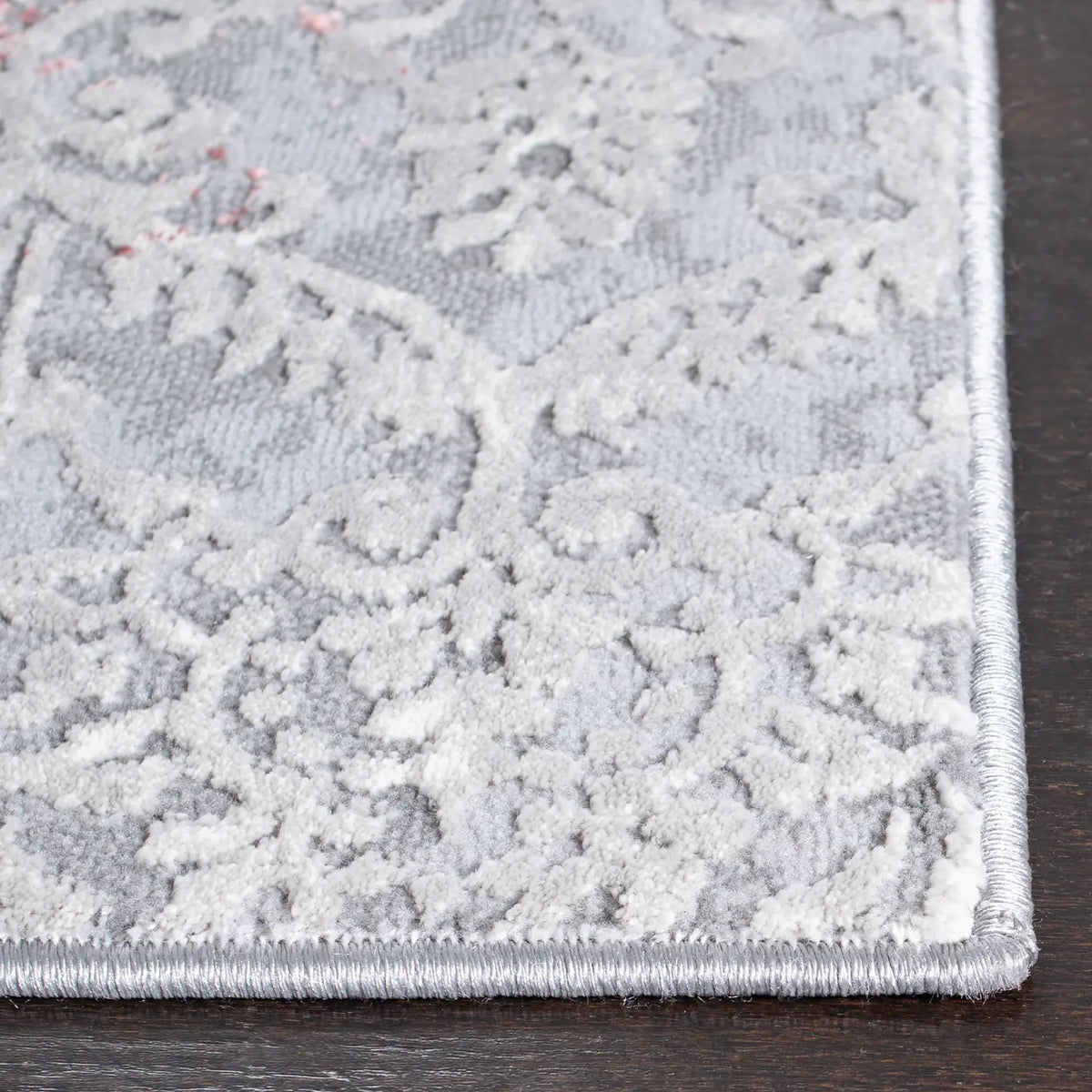 Safavieh Meadow 500 4'-0" x 6'-0" Rug in Light Grey / Pink
