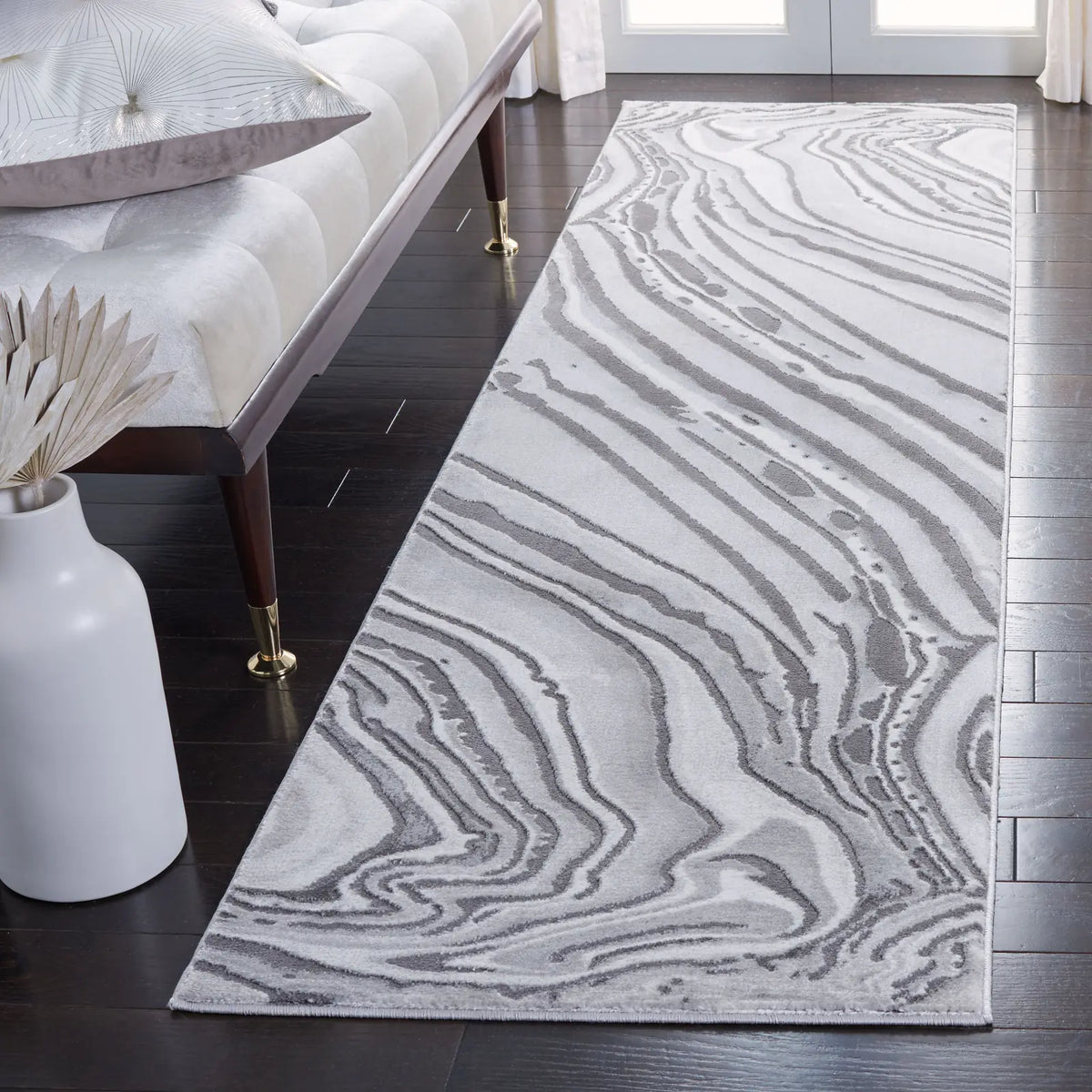 Safavieh Craft 2'-3" x 8'-0" Rug in Light Grey / Grey