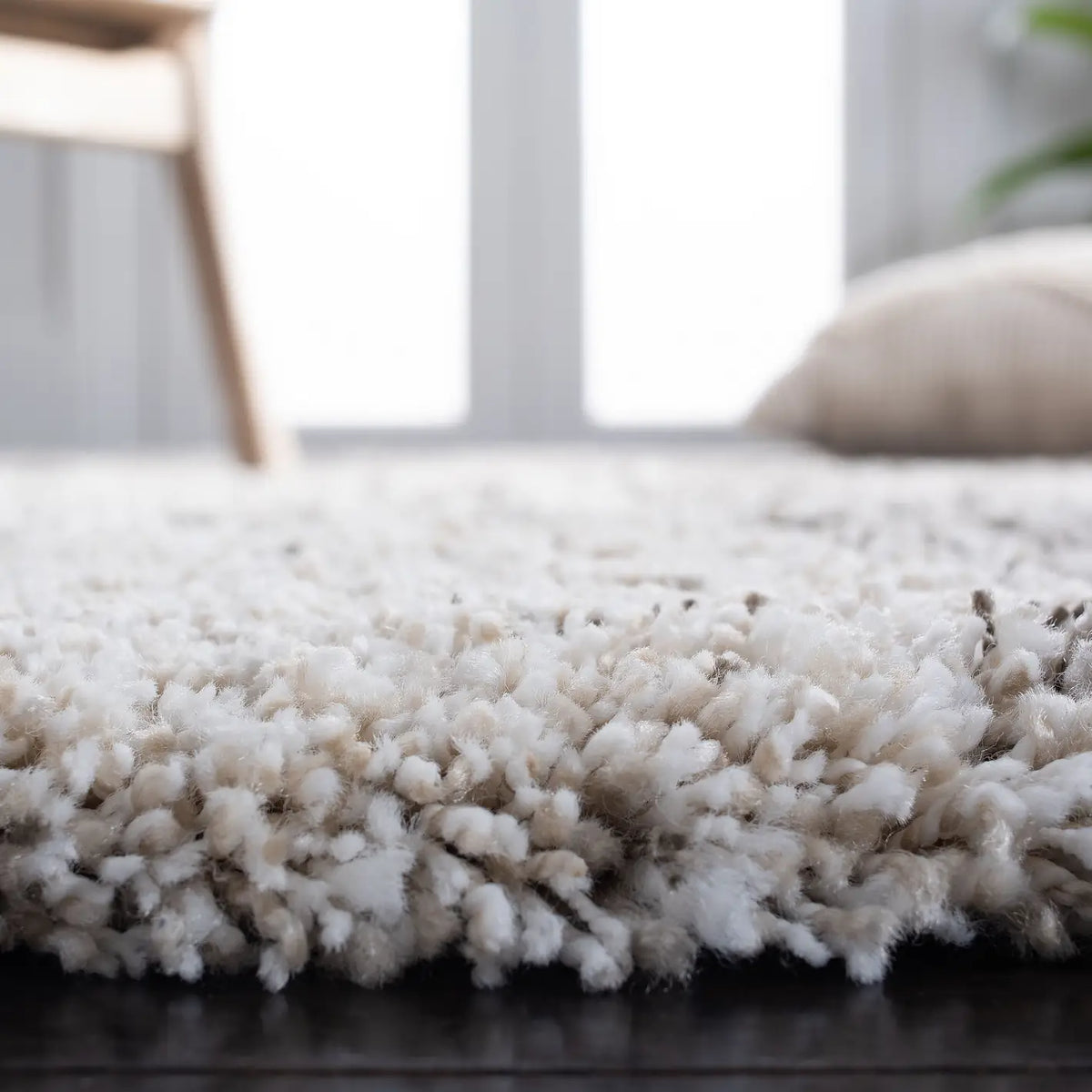 Safavieh Hudson Shag 4'-0" x 6'-0" Rug in Ivory / Grey