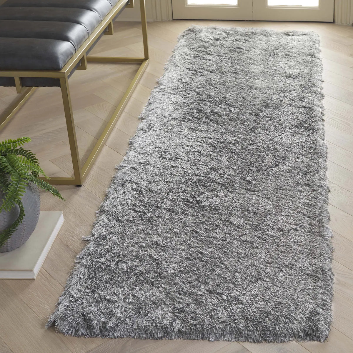 Safavieh Shag 2'-3" x 10'-0" Rug in Silver