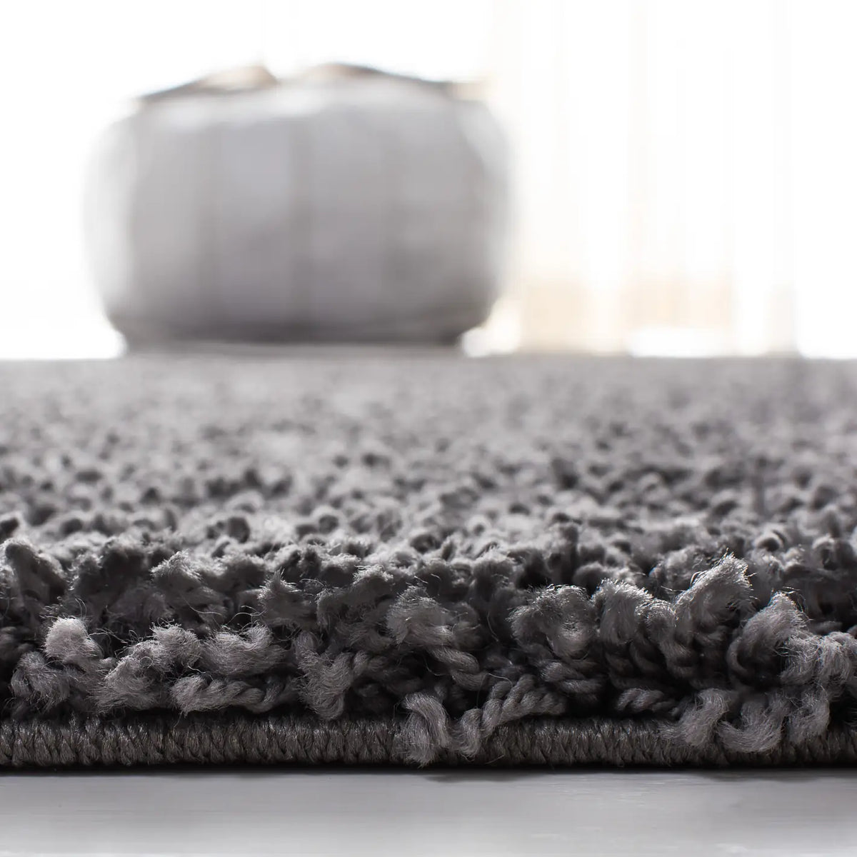 Safavieh Primo Shag 4'-0" x 6'-0" Rug in Dark Grey
