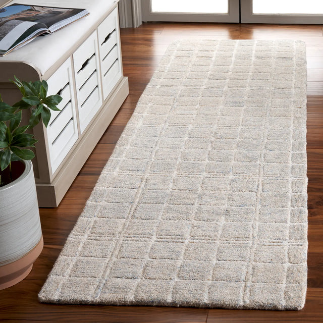 Safavieh Genre 2'-3" x 8'-0" Rug in Natural / Beige