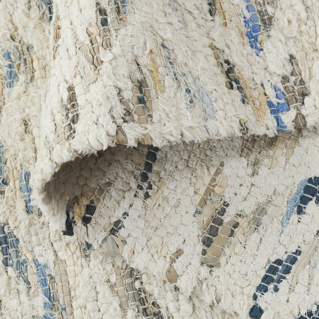 Safavieh Natura 4'-0" x 6'-0" Rug in Blue / Ivory