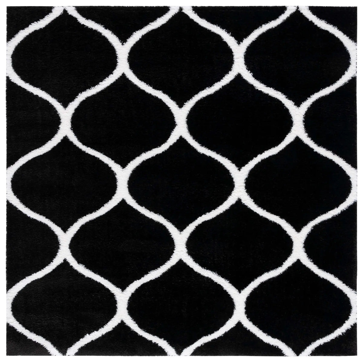 Safavieh Tahoe Shag 6'-7" x 6'-7" Rug in Black / White