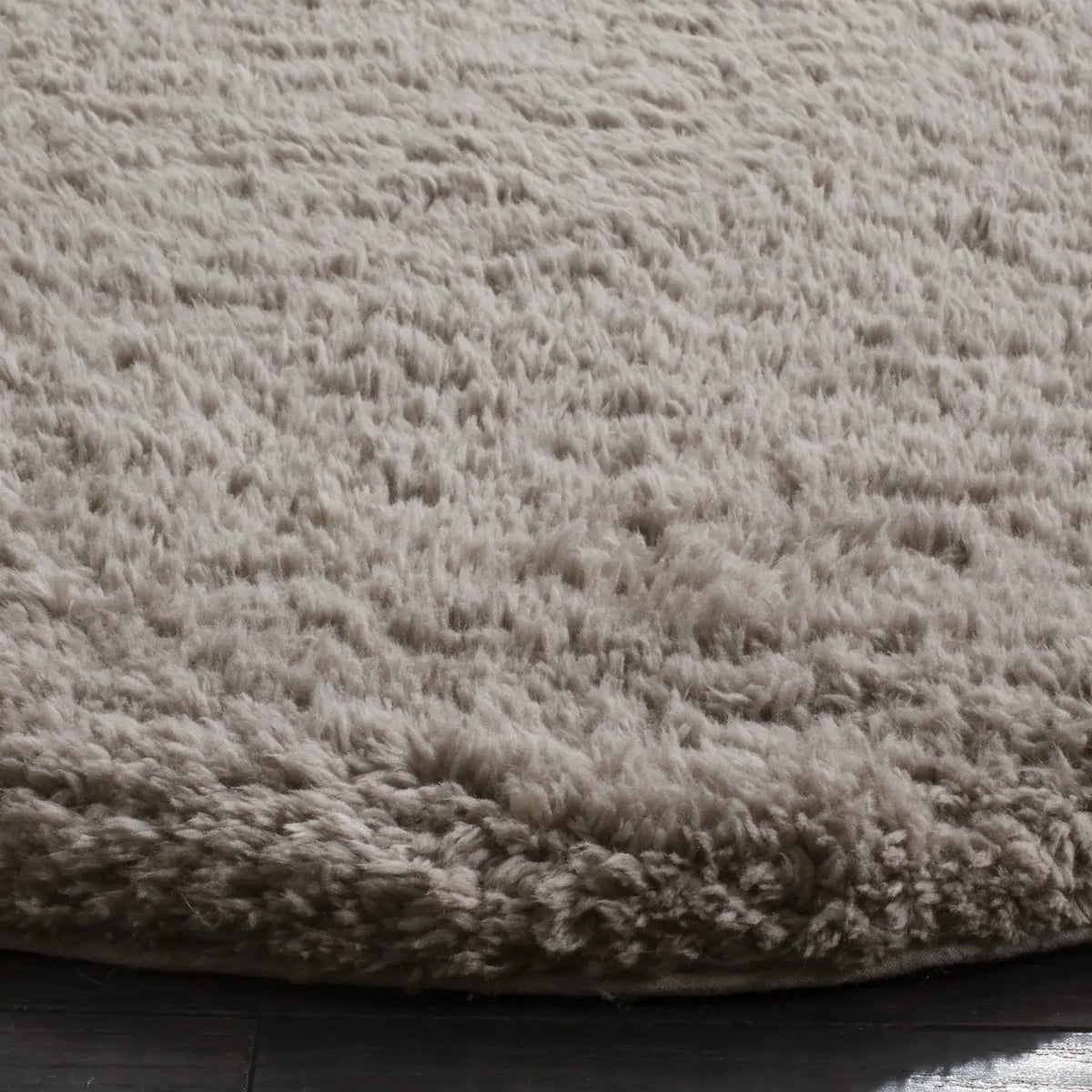Safavieh Sheep Shag 5'-0" x 8'-0" Rug in Silver