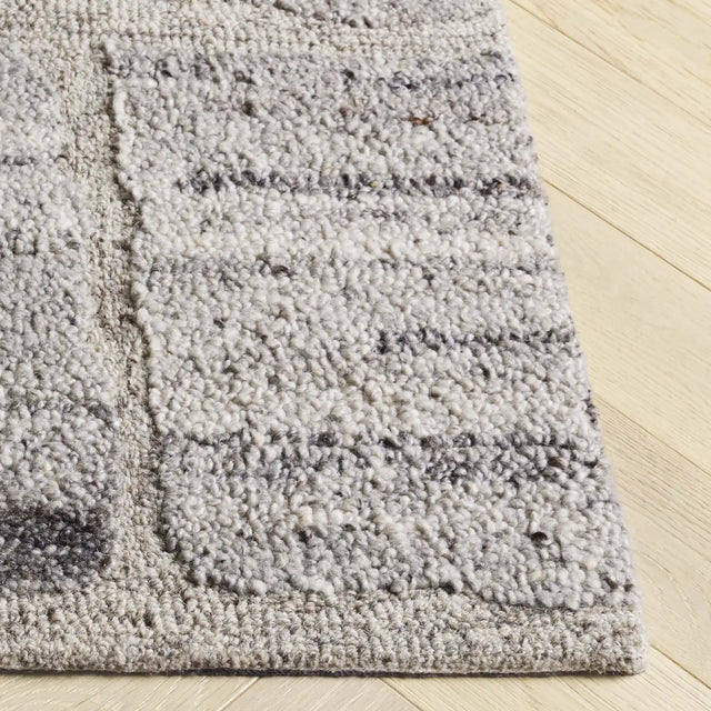Safavieh Harvest 4'-0" x 6'-0" Rug in Taupe / Grey