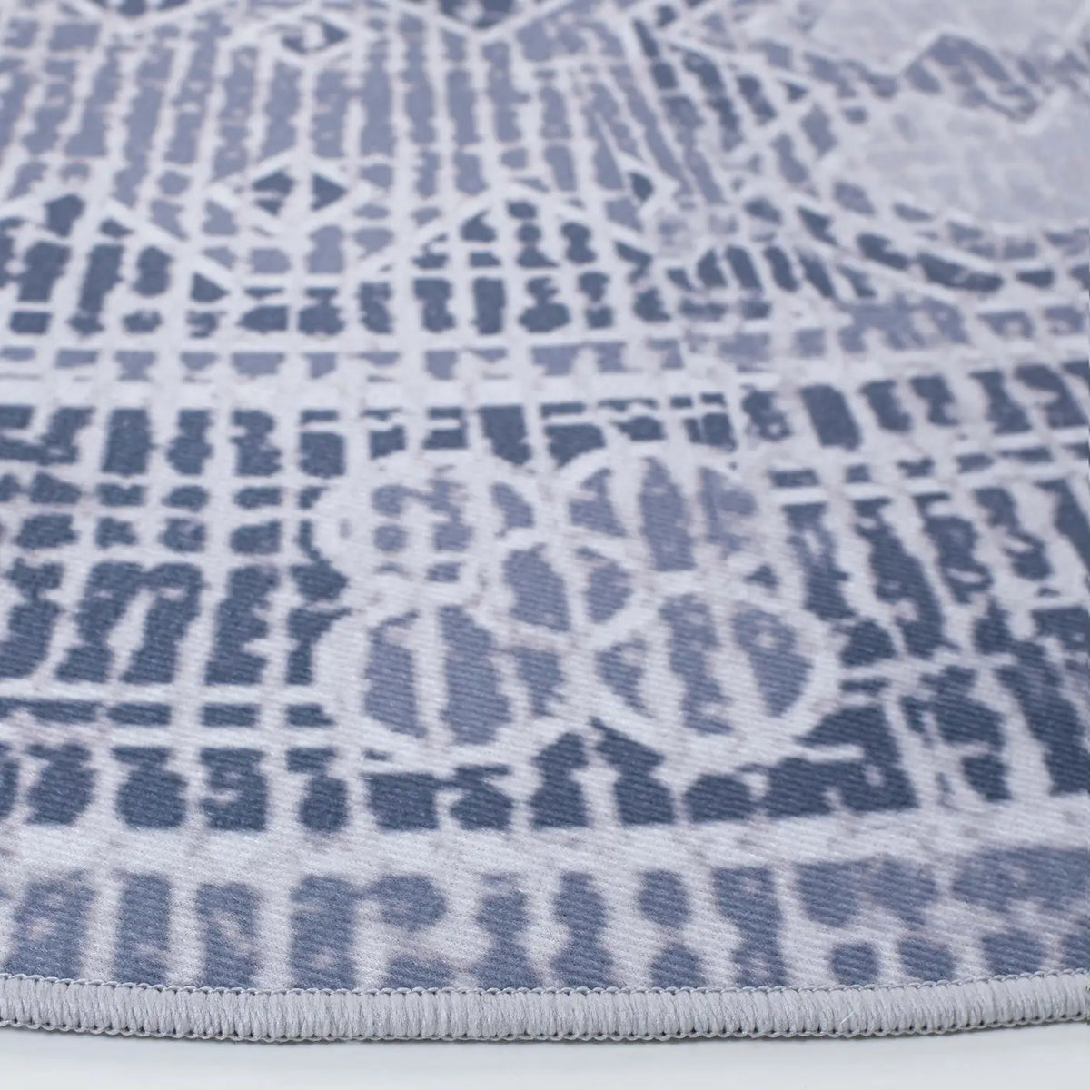 Safavieh Tucson 6'-0" x 6'-0" Rug in Grey / Ivory