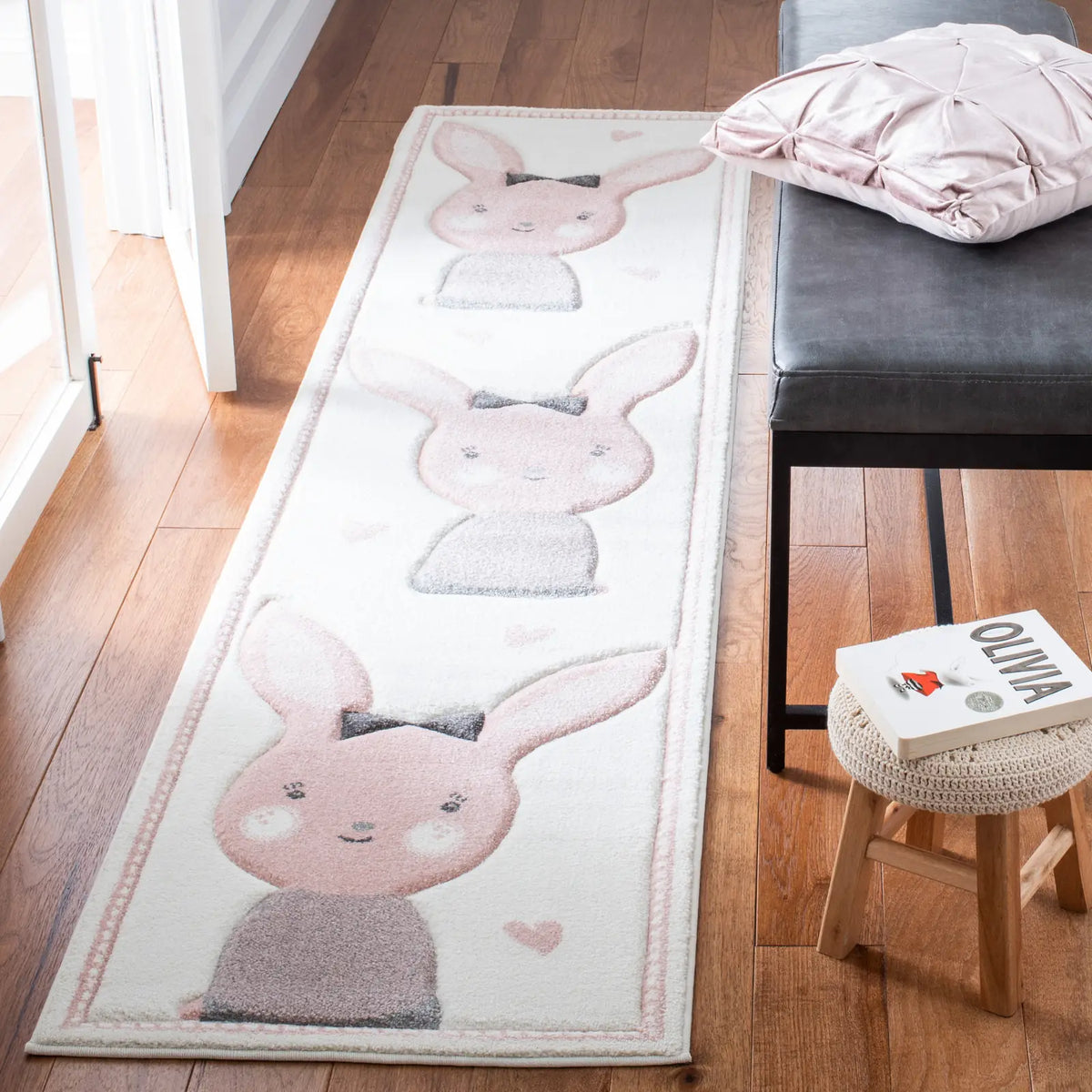 Safavieh Carousel Kids 100 2'-0" x 8'-0" Rug in Ivory / Pink