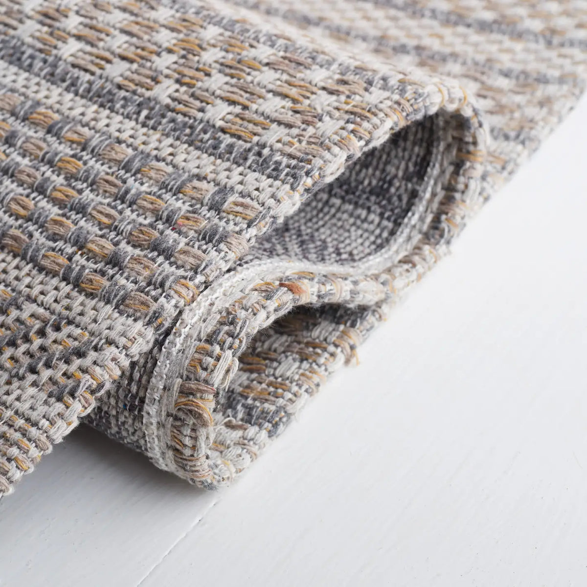 Safavieh Martha Stewart 5'-0" x 7'-0" Rug in Grey / Taupe