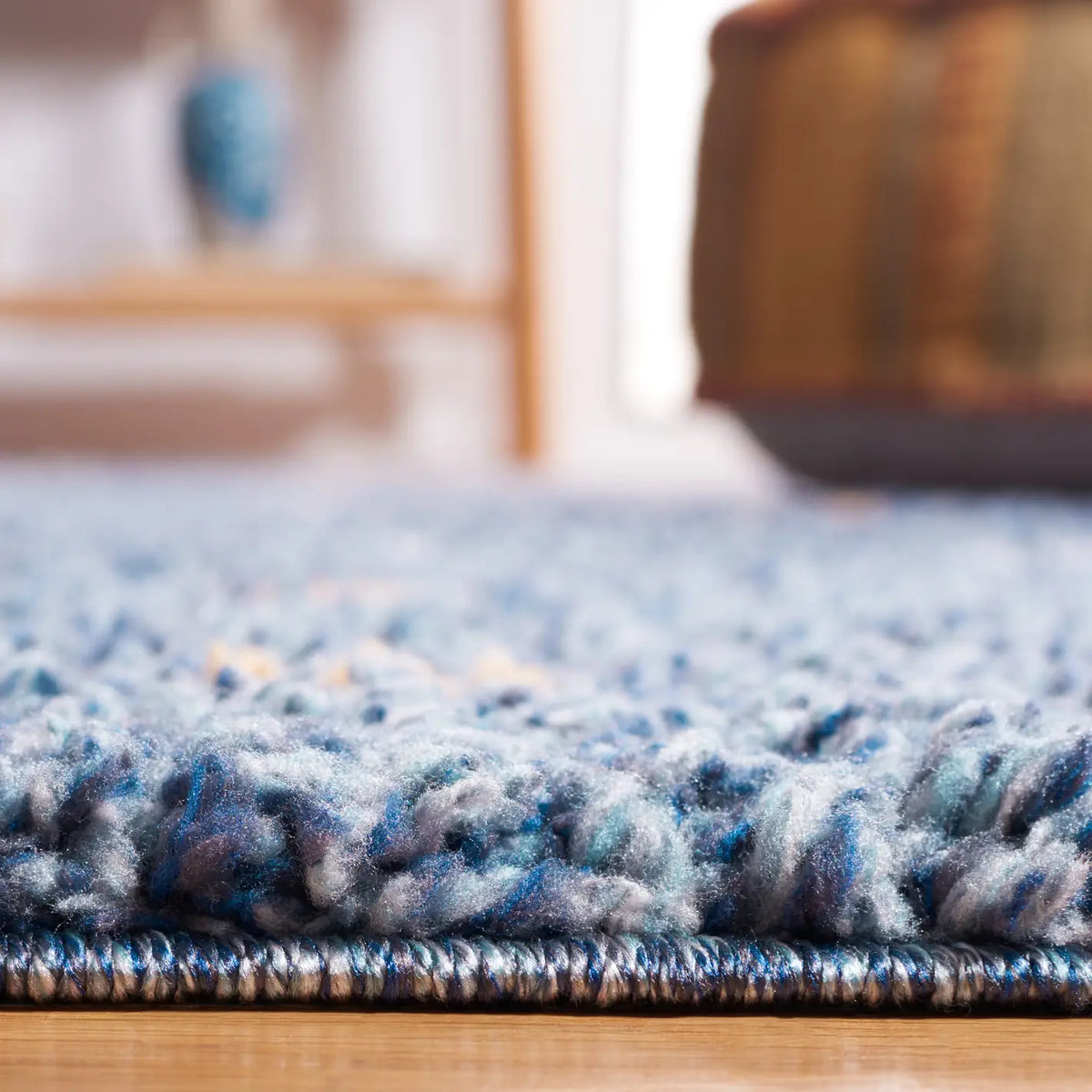Safavieh Calico Shag 4'-0" x 6'-0" Rug in Blue / Ivory