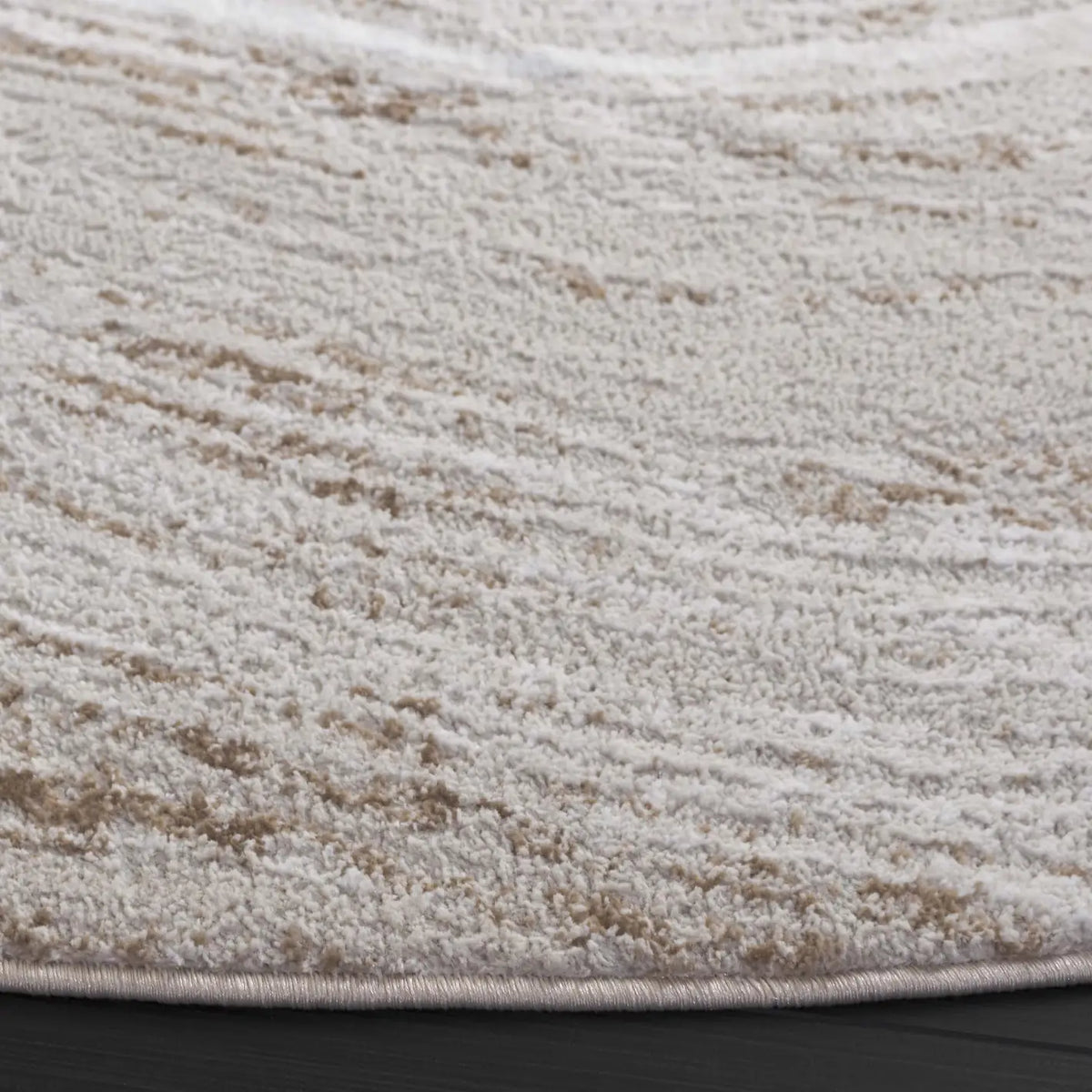 Safavieh Parker 6'-7" x 6'-7" Rug in Beige / Ivory