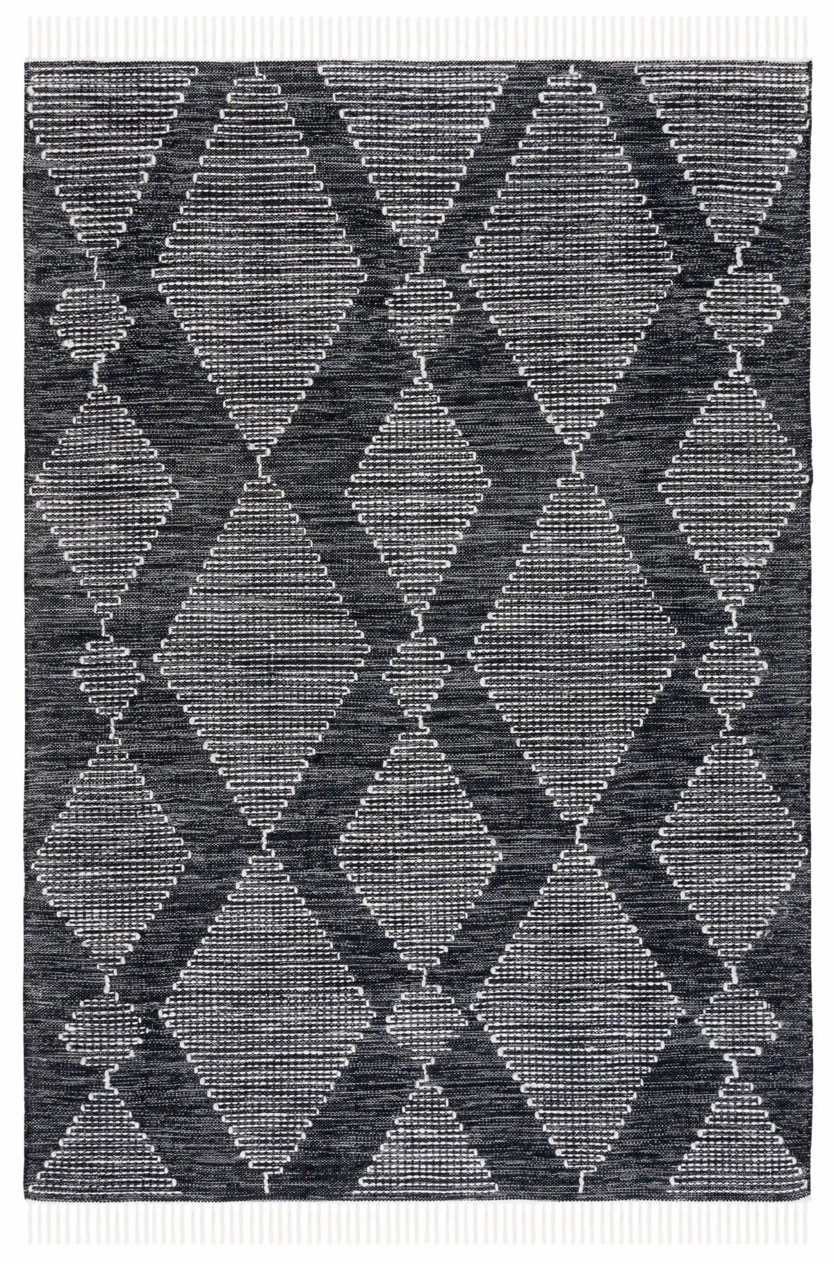 Safavieh Kilim 4'-0" x 6'-0" Rug in Black / Ivory