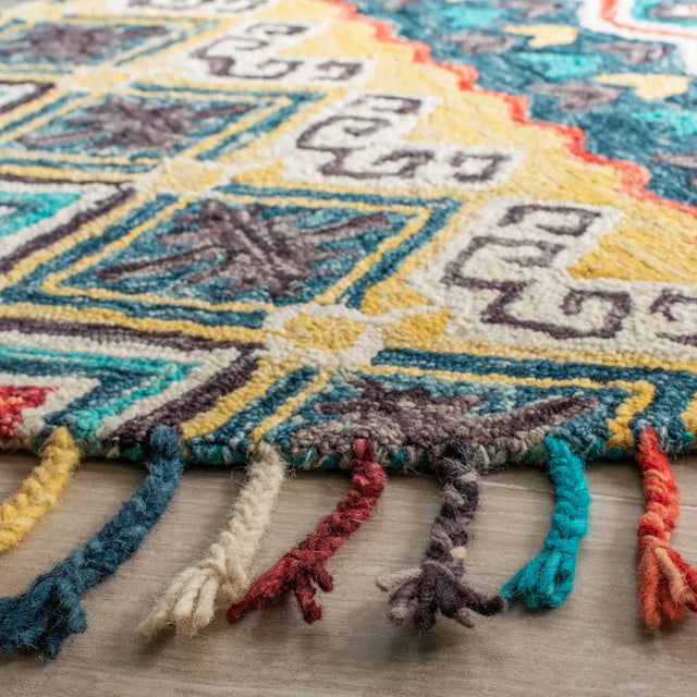 Safavieh Aspen 7'-0" x 7'-0" Rug in Blue / Red