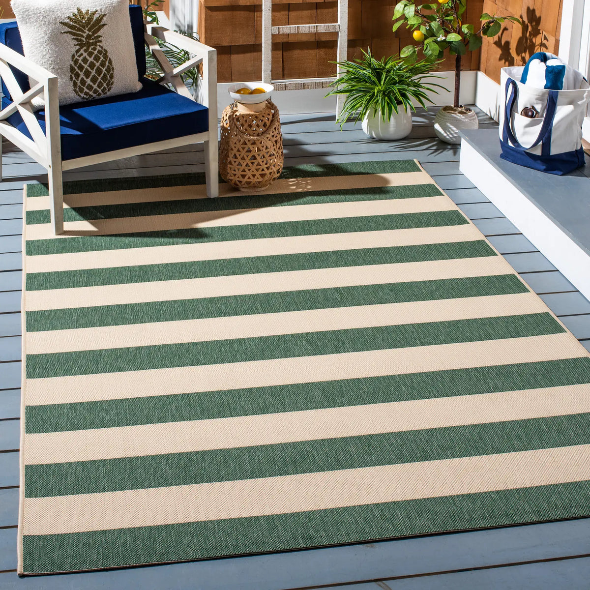Safavieh Courtyard 4'-0" x 5'-7" Rug in Beige / Dark Green