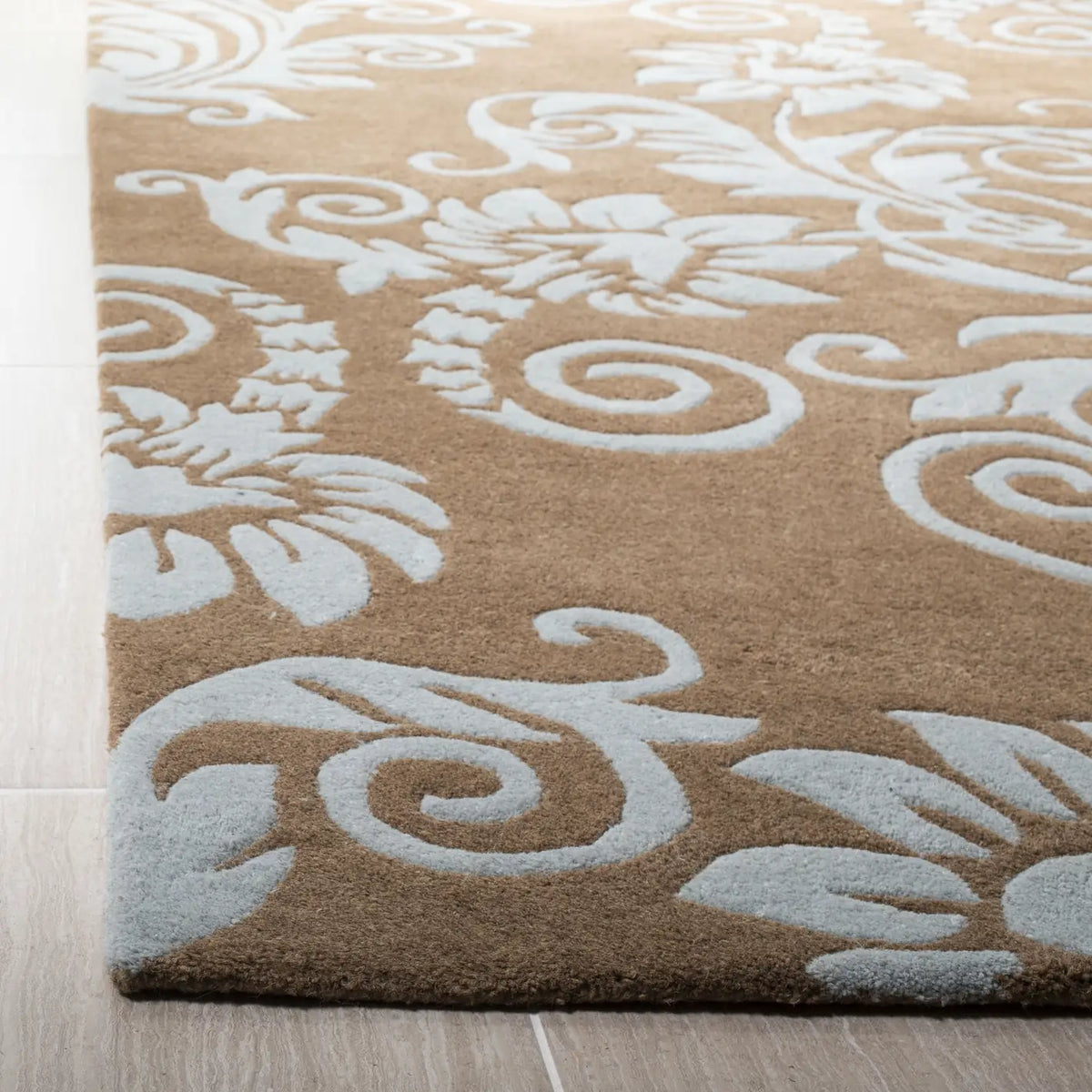 Safavieh Soho 3'-6" x 5'-6" Rug in Light Brown / Blue