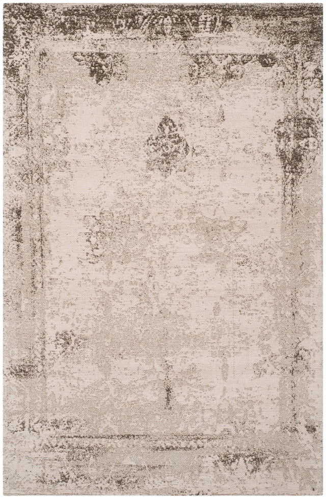 Safavieh Classic Vintage 4'-0" x 6'-0" Rug in Anthracite