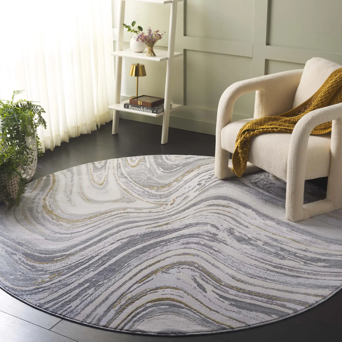 Safavieh Prestige 6'-7" x 6'-7" Rug in Ivory / Grey