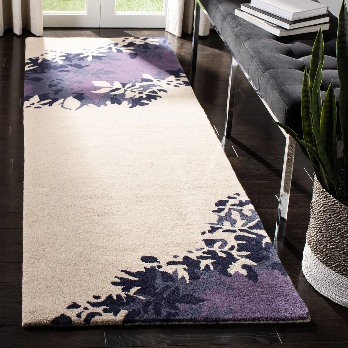Safavieh Soho 2'-6" x 8'-0" Rug in Beige / Purple