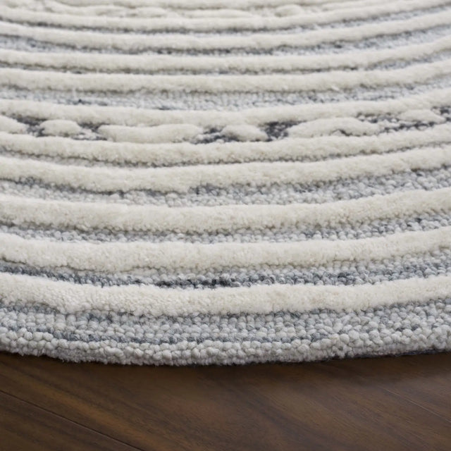 Safavieh Ebony 6'-0" x 6'-0" Rug in Ivory / Grey