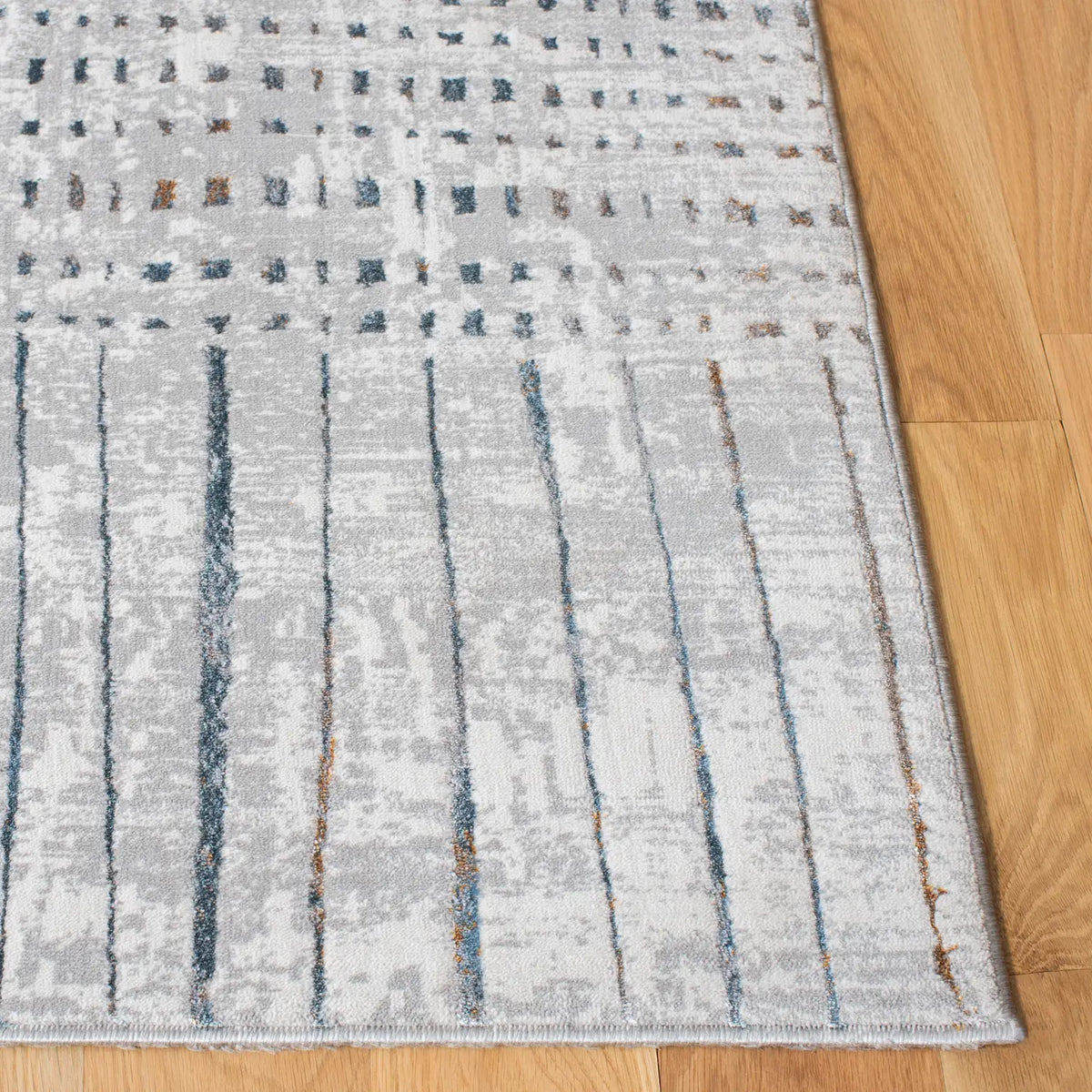 Safavieh Sonoma 4'-5" x 6'-5" Rug in Grey / Ivory