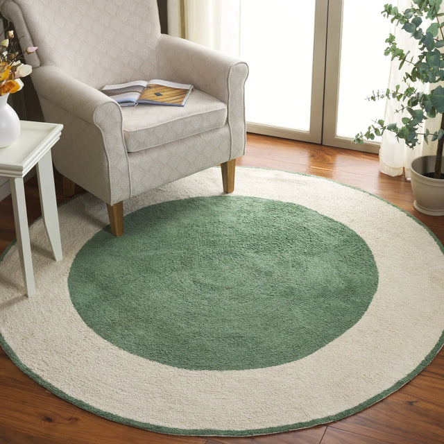 Safavieh Easy Care 6'-0" x 6'-0" Rug in Ivory / Green
