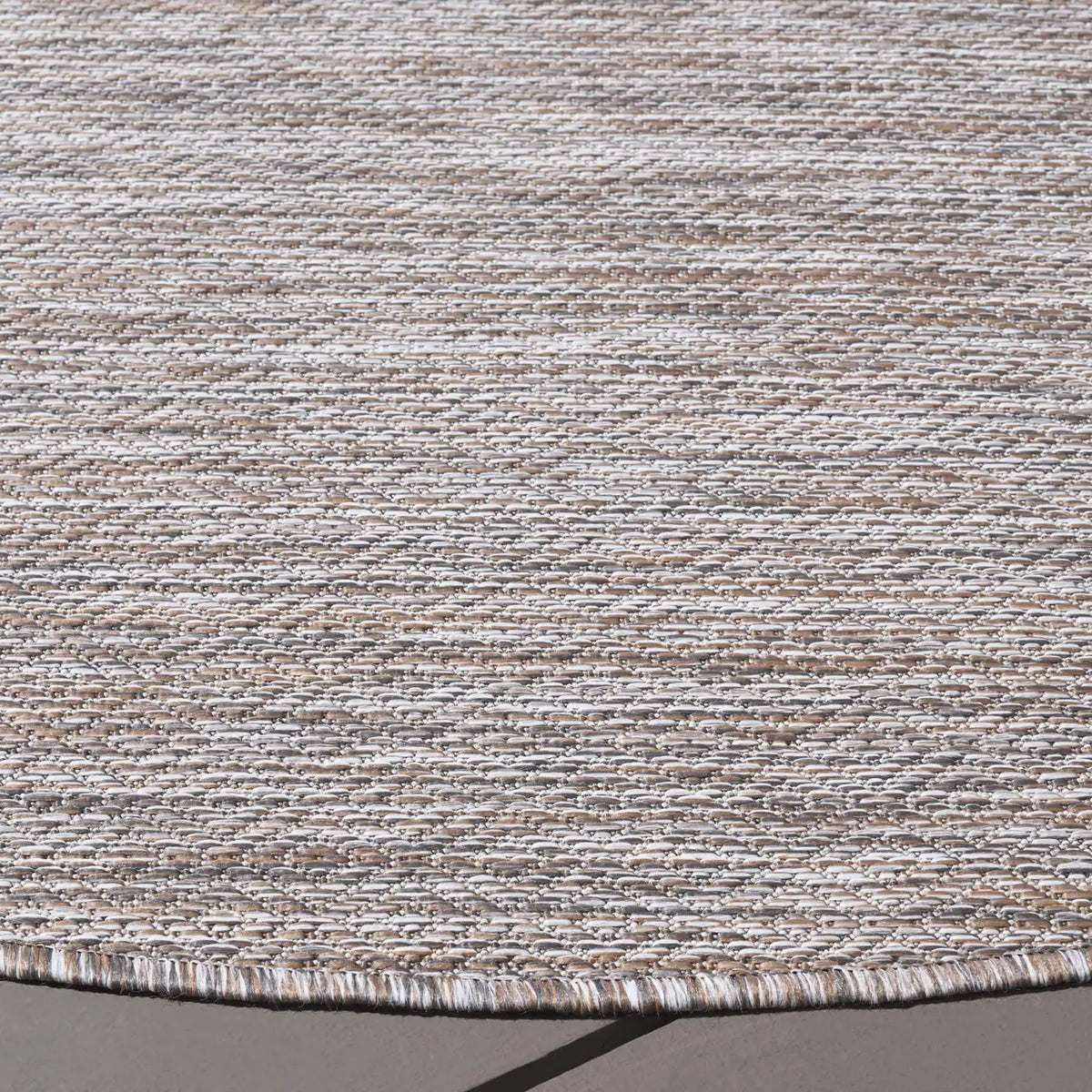 Safavieh Courtyard 6'-7" x 6'-7" Rug in Ivory / Beige Grey