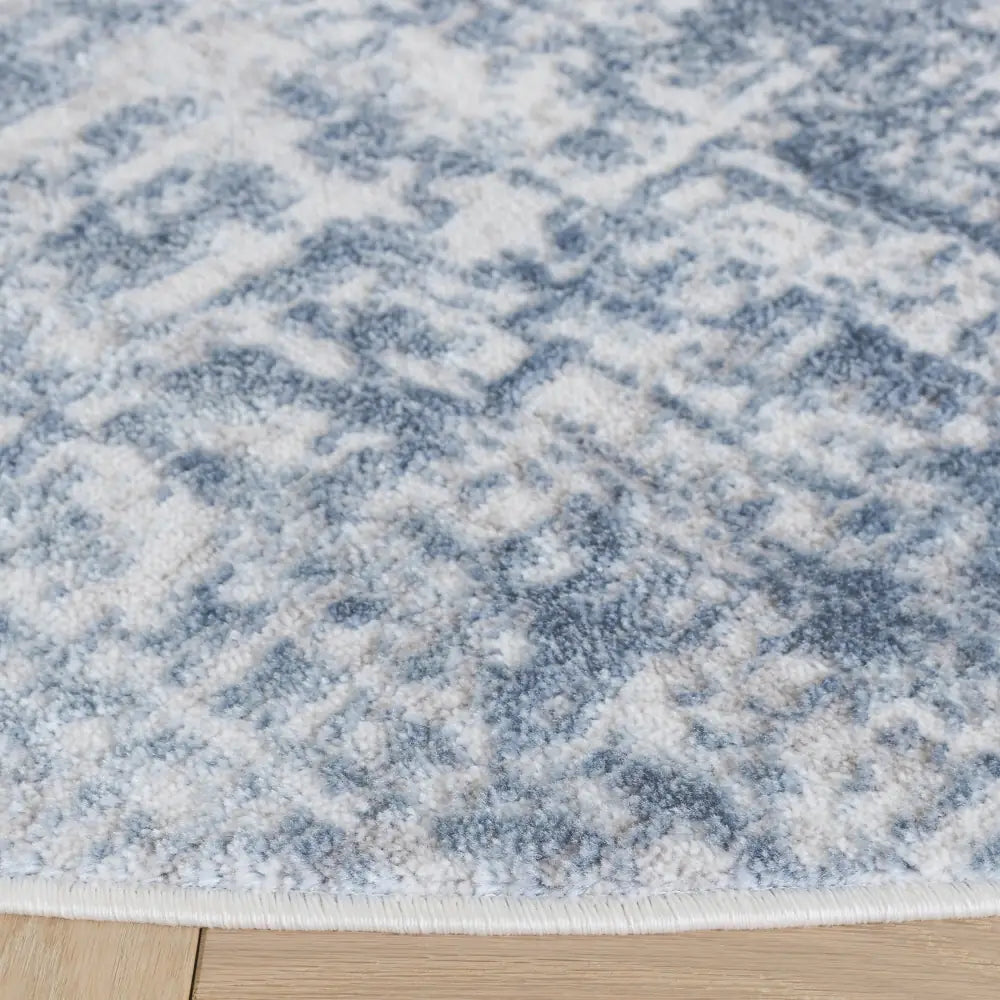 Safavieh Amelia 700 6'-7" x 6'-7" Rug in Ivory / Steel Blue
