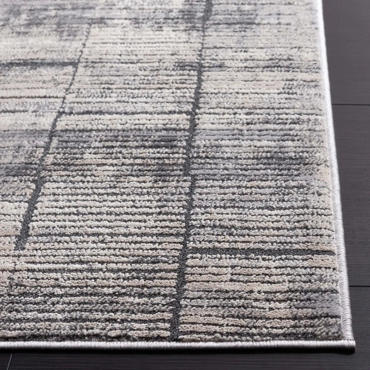 Safavieh Whisper 4'-0" x 6'-0" Rug in Grey / Light Beige