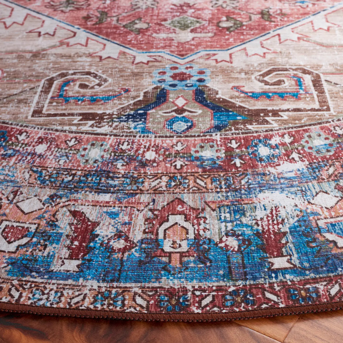 Safavieh Tucson 6'-0" x 6'-0" Rug in Beige / Rust
