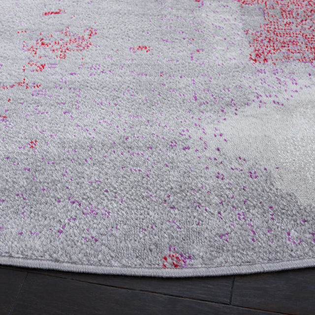 Safavieh Skyler 6'-7" x 6'-7" Rug in Grey / Red