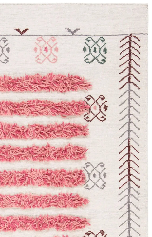 Safavieh Kenya 6'-0" x 9'-0" Rug in Ivory / Pink