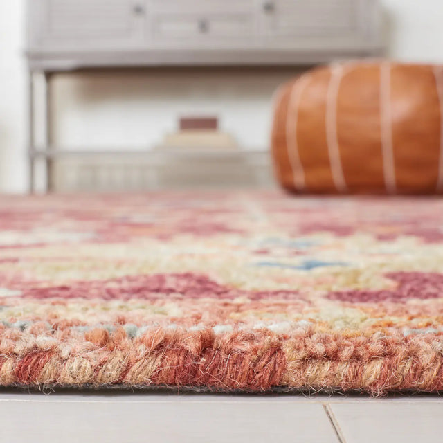 Safavieh Aspen 4'-0" x 6'-0" Rug in Red / Pink