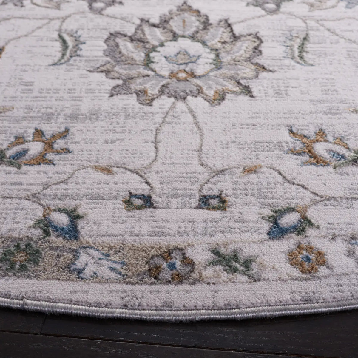 Safavieh Bel Air 6'-7" x 6'-7" Rug in Beige / Grey