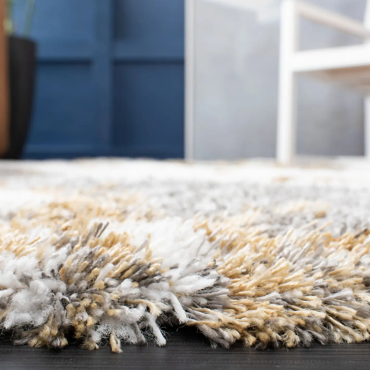 Safavieh Horizon Shag 800 4'-0" x 6'-0" Rug in Grey / Gold