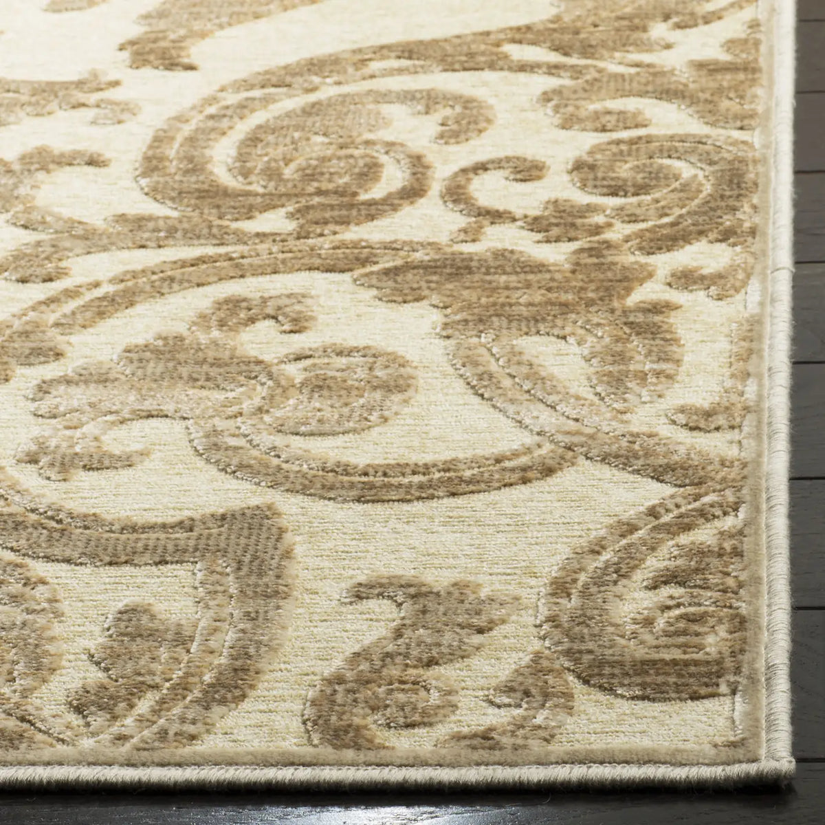 Safavieh Paradise 4'-0" x 5'-7" Rug in Stone