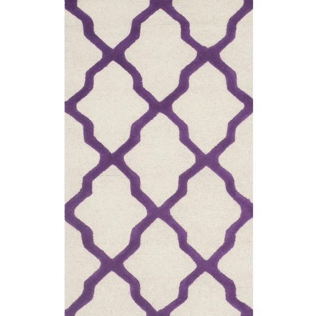 Safavieh Cambridge 2'-6" x 4'-0" Rug in Ivory / Purple