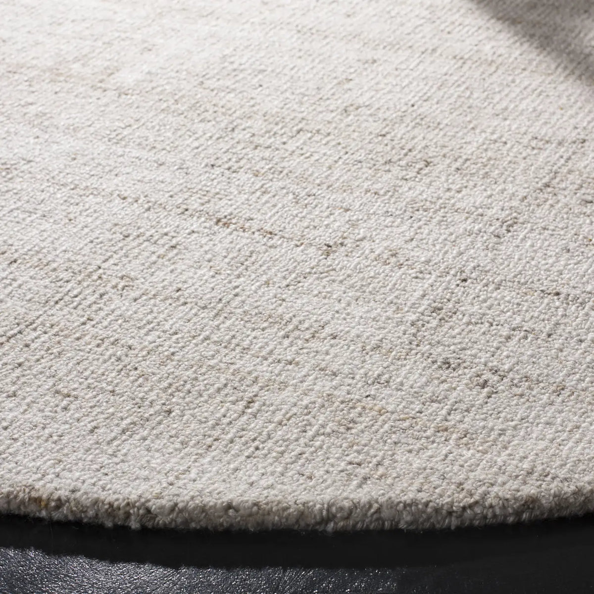 Safavieh Abstract 6'-0" x 6'-0" Rug in Ivory / Beige