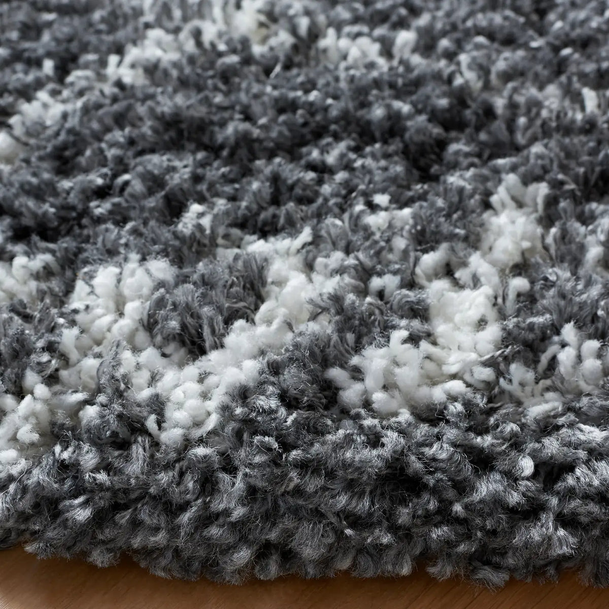 Safavieh Pro Lux Shag 400 6'-7" x 6'-7" Rug in Dark Grey / Ivory
