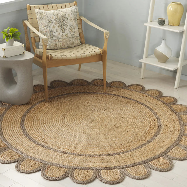 Safavieh Natural Fiber 6'-0" x 6'-0" Rug in Natural / Grey