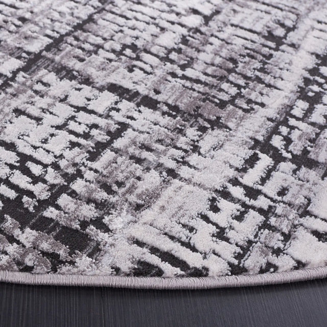 Safavieh Amelia 6'-7" x 6'-7" Rug in Grey / Charcoal