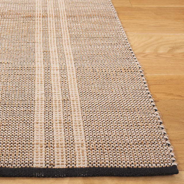 Safavieh Organica 4'-0" x 6'-0" Rug in Natural / Black