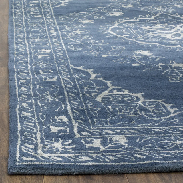 Safavieh Glamour 5'-0" x 8'-0" Rug in Blue