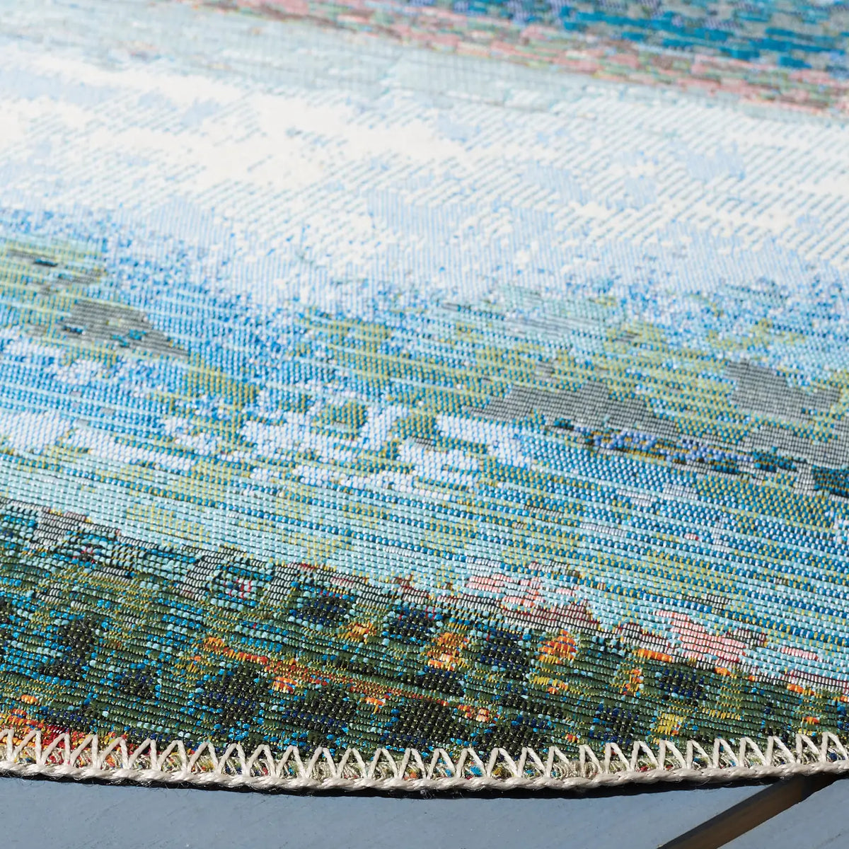 Safavieh Barbados 500 5'-3" x 5'-3" Rug in Light Blue / Pink