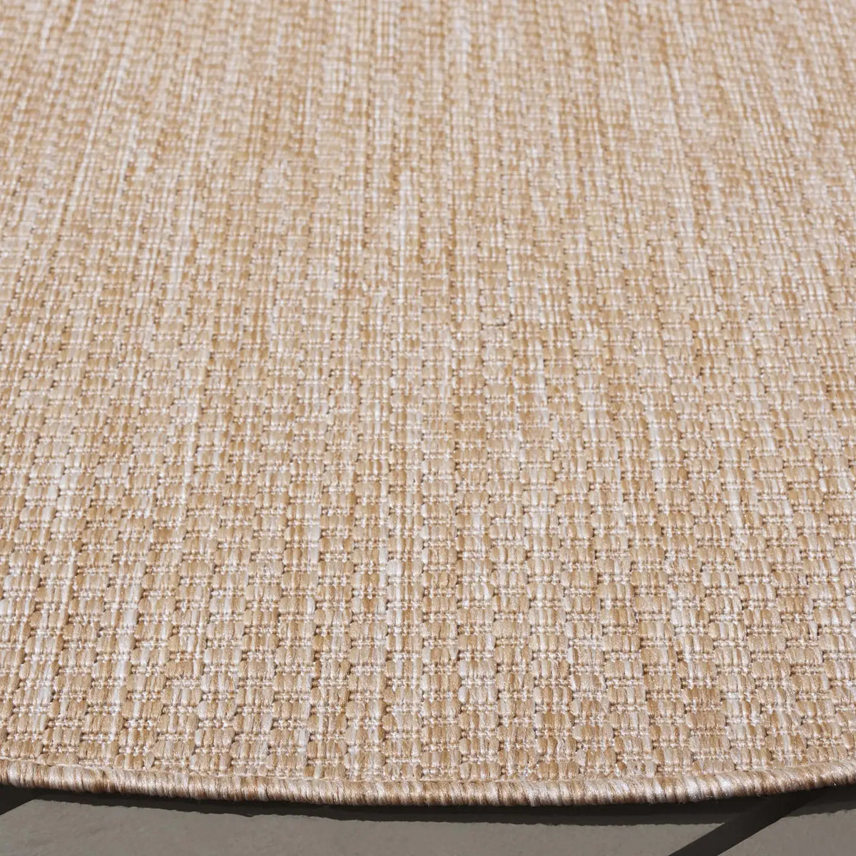 Safavieh Beach House 6'-7" x 6'-7" Rug in Natural