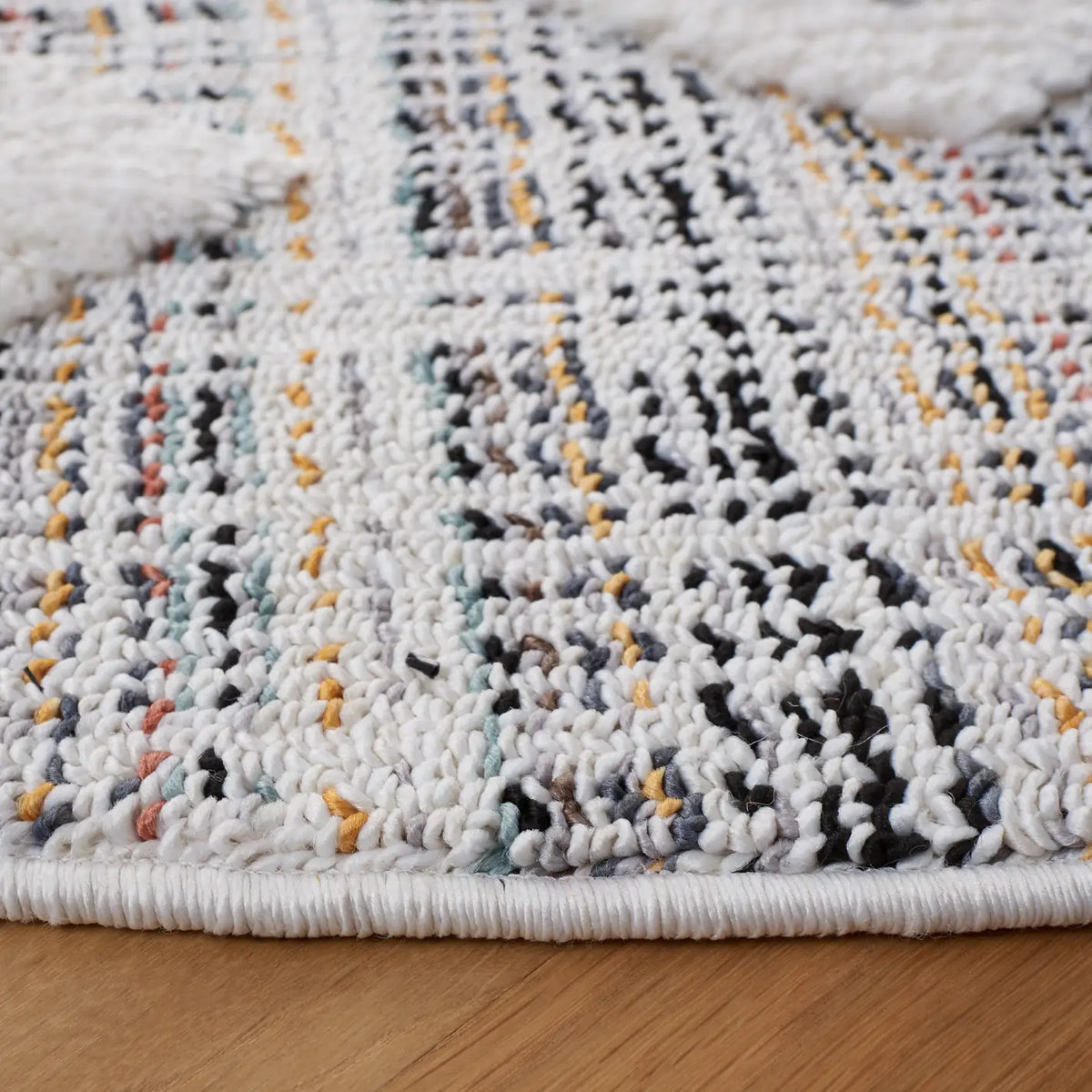 Safavieh Marrakesh 5'-0" x 5'-0" Rug in Grey / Multi