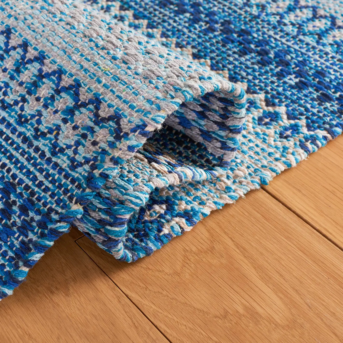 Safavieh Kilim 4'-0" x 6'-0" Rug in Grey / Blue