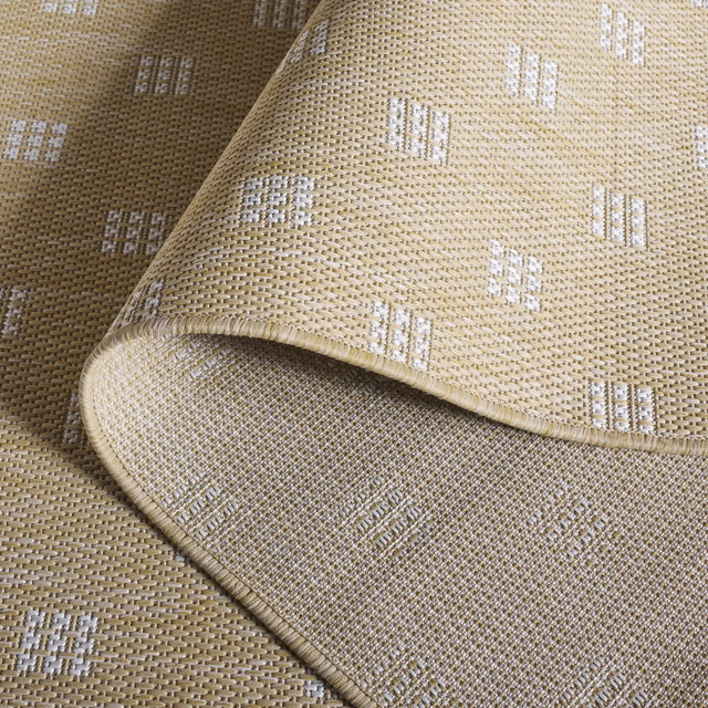 Safavieh Terrace 800 4'-0" x 6'-0" Rug in Beige / Ivory